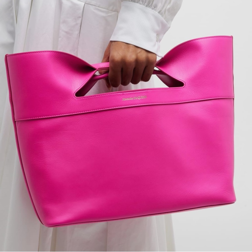 NWT Alexander McQueen Bow leather top handle bag